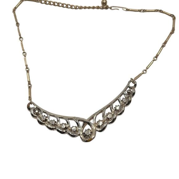 CORO Vintage Bundle Jewelry Lot of Signed Coro Necklaces and Coro Brooch - Picture 6 of 9